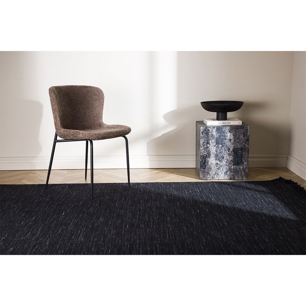 Elton Teppich 230x162cm schwarz. 162 X 230 X 1 cm