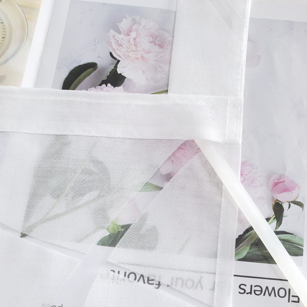 Dekoschals mit Blumenmuster