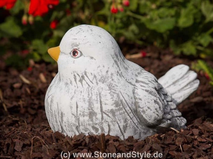 Dekorative Gartenfigur in Vogelform aus Stein für den Außenbereich