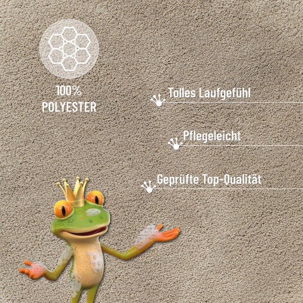 Nahaufnahme eines Teppichs aus 100 Prozent Polyester mit Merkmalen wie hohem Laufkomfort, Pflegeleichtigkeit und geprüfter Qualität.