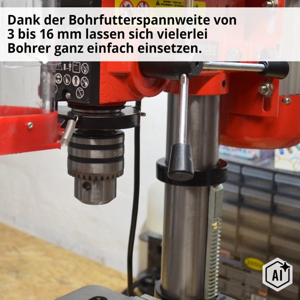 Bohrfutter einer Tischbohrmaschine mit einem Spannbereich von 3 bis 16 Millimetern.