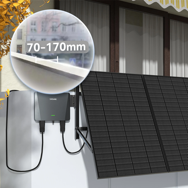 Balkonkraftwerk mit Solarmodulen, Wechselrichter mit Sunshare Logo und Halterung für Geländer mit einer Breite von 70 bis 170 Millimetern.
