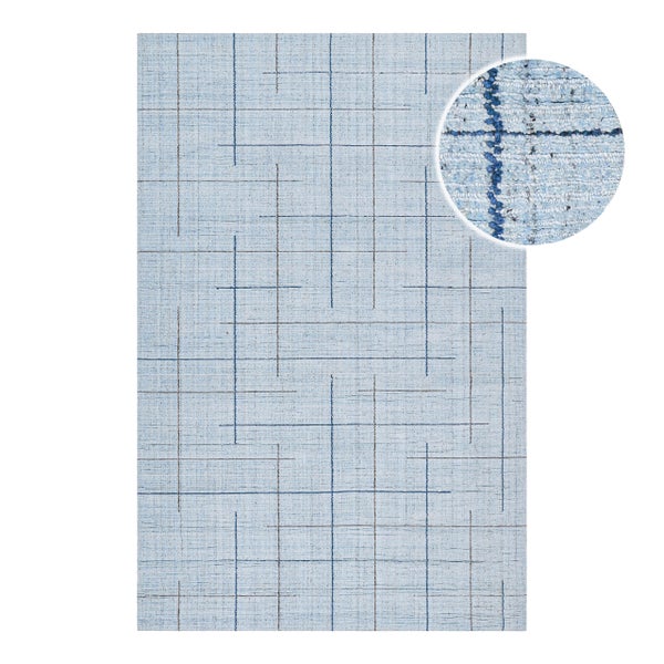 Hellblauer Teppich mit dunkelblauem und braunem Karomuster, gewebte Textur, flachgewebt.