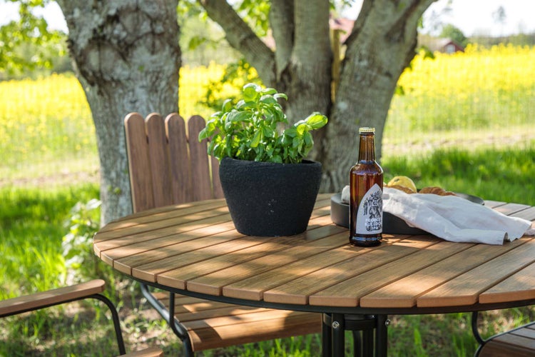 Holmsund Gartenset Tisch Ø100cm natur, 4 Stühle natur. 100 X 100 X 75 cm
