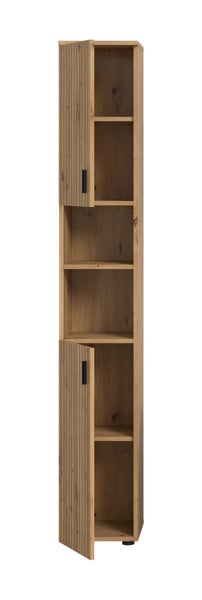 Hochschrank für das Badezimmer in Holzoptik mit zwei Türen im Lamellen-Design und offenen Regalfächern.