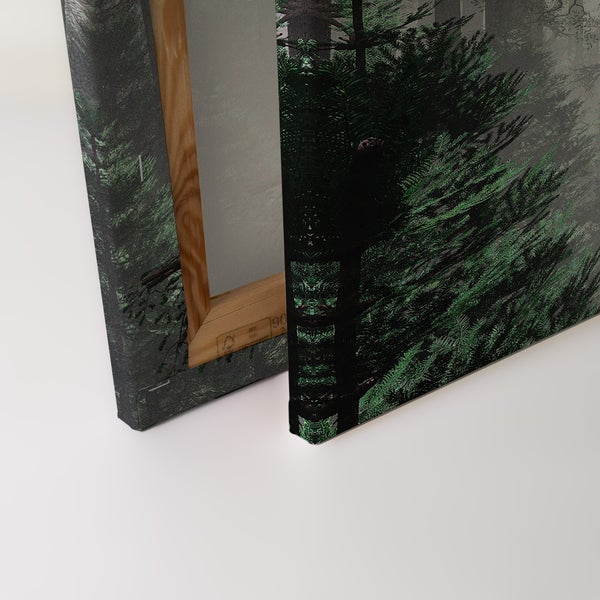Leinwandbild mit Waldmotiv auf Holzrahmen, seitliche Ansicht der bespannten Leinwand mit Keilrahmen.