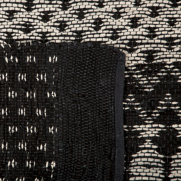 Teppich SOKUN Schwarz 140 x 200 cm Echtleder
