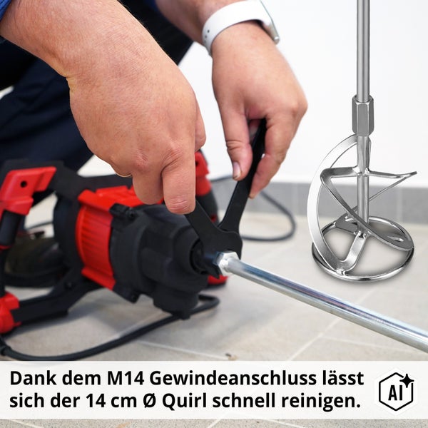Ein Rührquirl mit 14 Zentimeter Durchmesser und M14 Gewindeanschluss wird mit einem Werkzeug an einem Rührwerk befestigt oder gelöst.