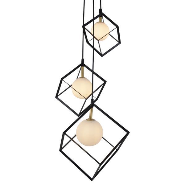 Pendelleuchte mit drei Lampenschirmen in geometrischen Formen
