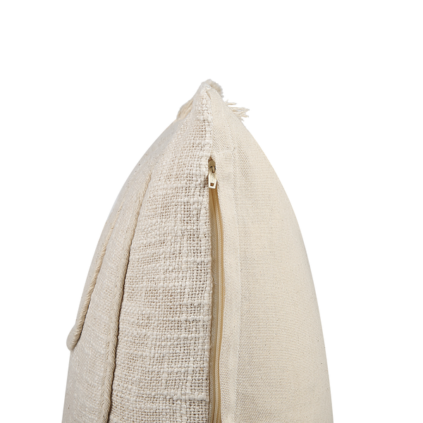 Nahaufnahme eines Dekokissen mit Reißverschluss