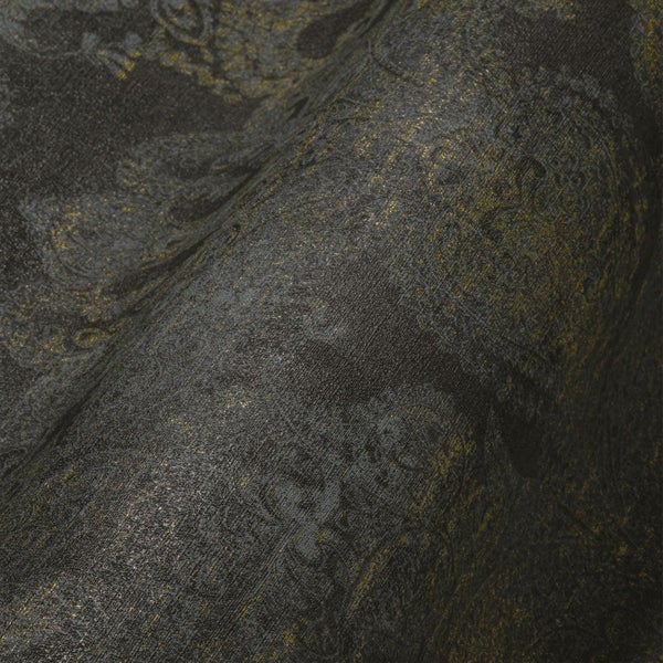 Nahaufnahme einer dunklen gemusterten Tapete