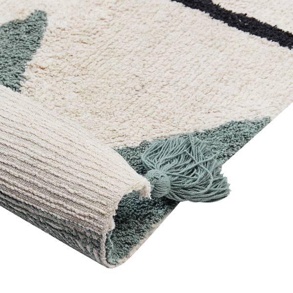 Teppich mit geometrischem Muster und Quasten