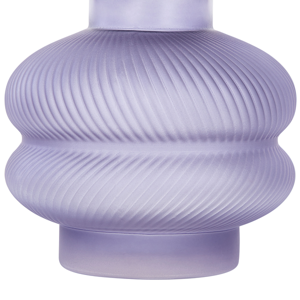 Gartentischgruppe mit zwei Stühlen und rundem Tisch aus Metall