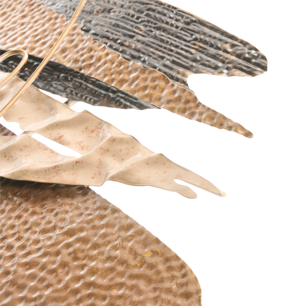 Dekorative Wanddekoration aus Metall mit Blattmotiven