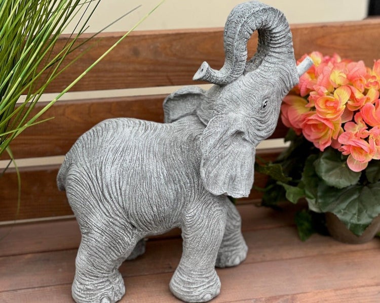 Dekorative Gartenfigur Elefant aus Stein für den Außenbereich