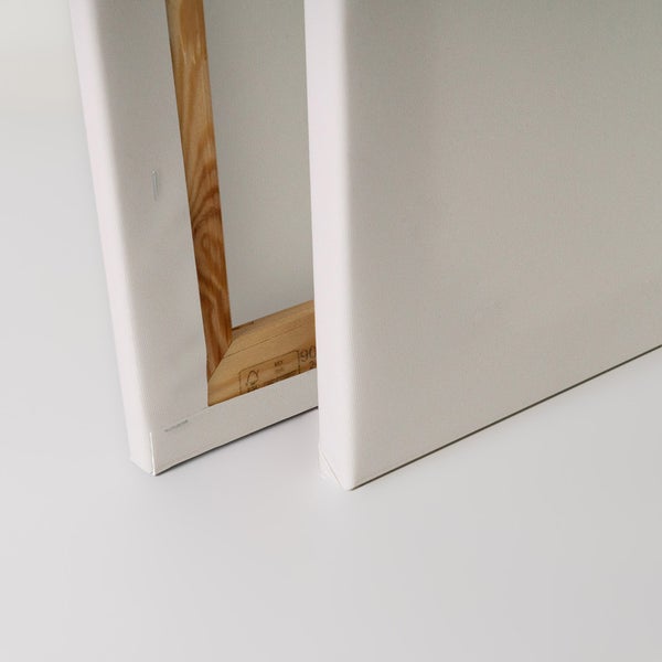 Zwei Keilrahmen aus Leinwand und Holz