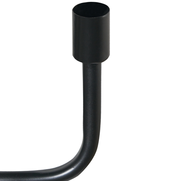 Detailansicht eines schwarzen Kerzenhalters