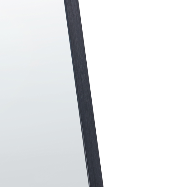 Detailansicht eines Spiegels mit Rahmen