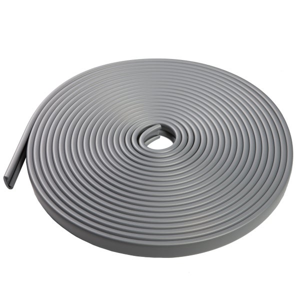 Graues Dichtungsprofil auf einer Rolle