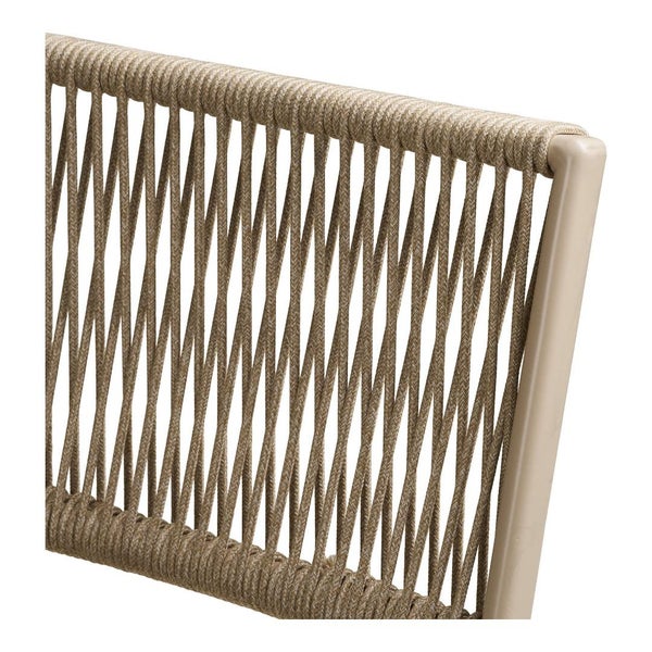 Detailansicht einer Stuhllehne mit Seilbespannung