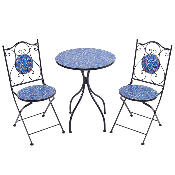 Gartentischgruppe mit zwei Stühlen und einem Tisch mit Mosaikmuster