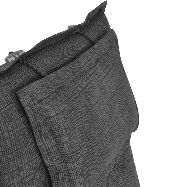 Detailansicht eines grauen Sitzsack-Kissens