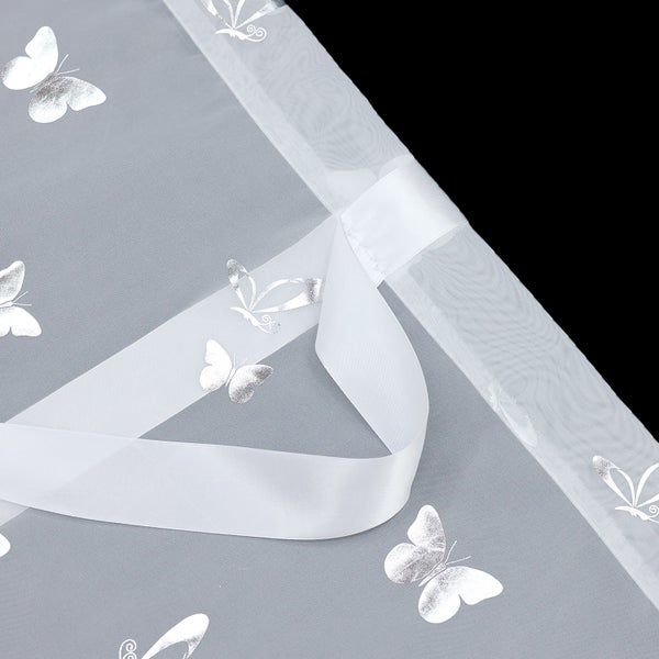 Dekostoff mit Schmetterlingsmuster und Gardinenband