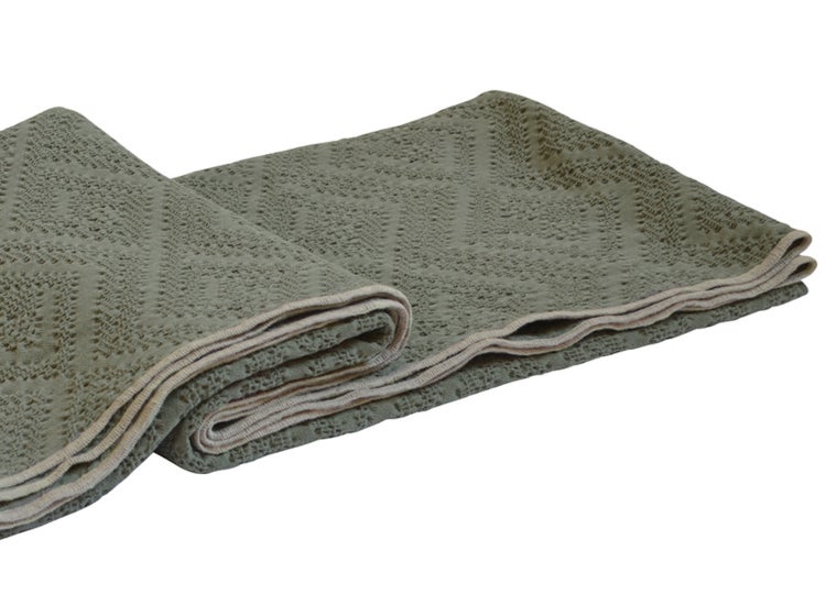 Decke Wohndecke Plaid 170 x 130 cm khaki olive Piqué aus 100 % Baumwolle premium