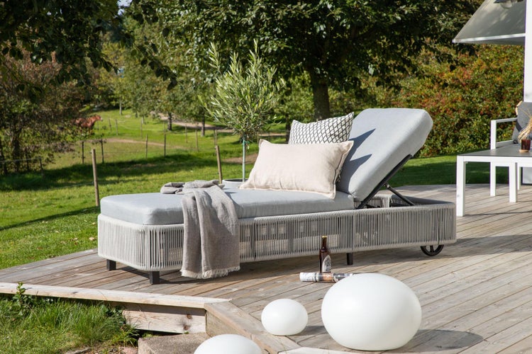 Virya Sonnenliege grau, schwarz. 75 X 205 X 32 cm