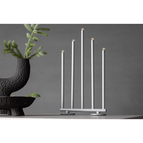 Björnfjället Adventsleuchter elektrisch 5 Lichter silberfarben. 22 X 7 X 40 cm