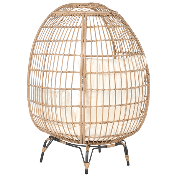 Geflochtener Eiersessel in Beige mit hellen Polstern und schwarzen Metallbeinen.