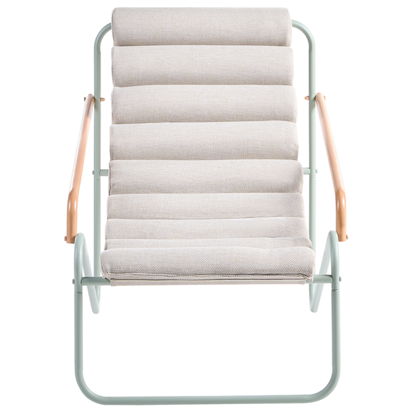Gartenstuhl mit beiger segmentierter Polsterung, mintgrünem Metallgestell und Armlehnen aus hellem Holz.