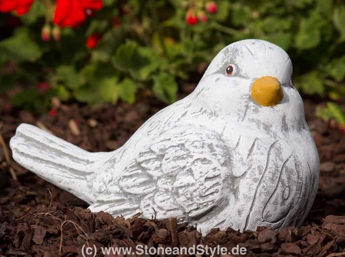 Dekorative Gartenfigur in Form eines Vogels aus Steinguss für den Außenbereich