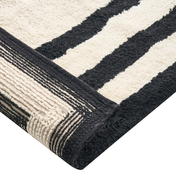 Teppich mit Streifenmuster