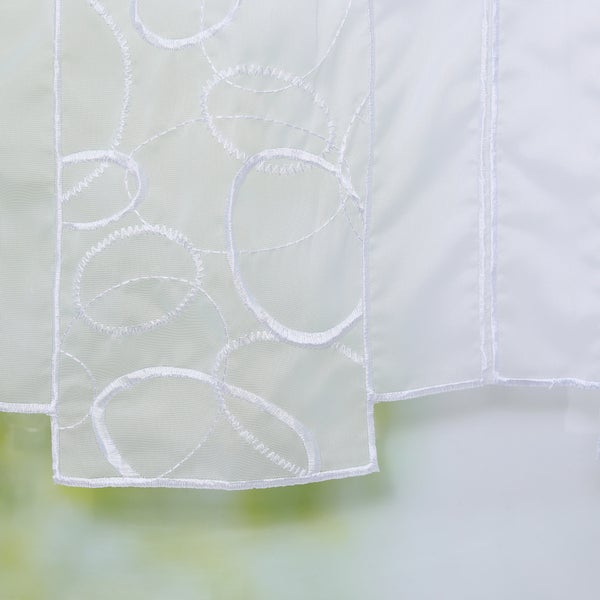 Dekoschals aus Voile mit Stickerei