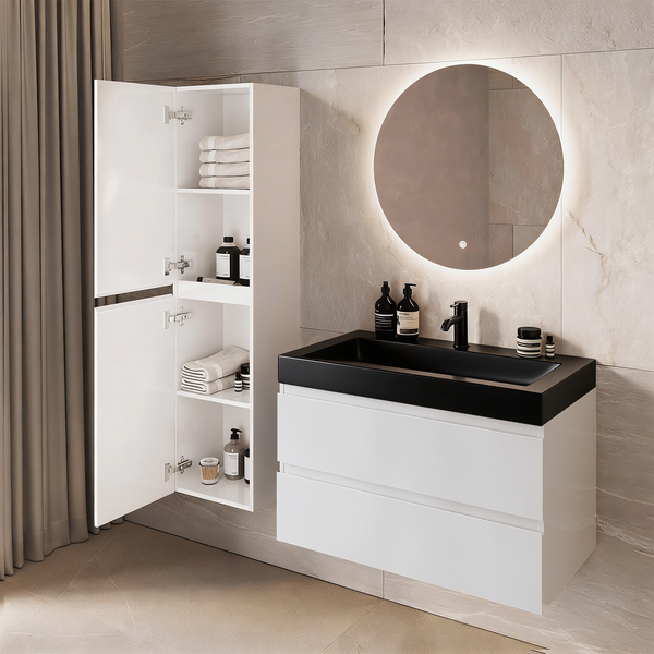 Modernes Badwaschbecken mit integriertem Wasserhahn und fließendem Wasser vor einem Spiegel, elegante Gestaltung mit Pflegeprodukten.