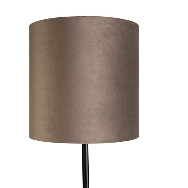 Stehlampe mit zylindrischem Lampenschirm