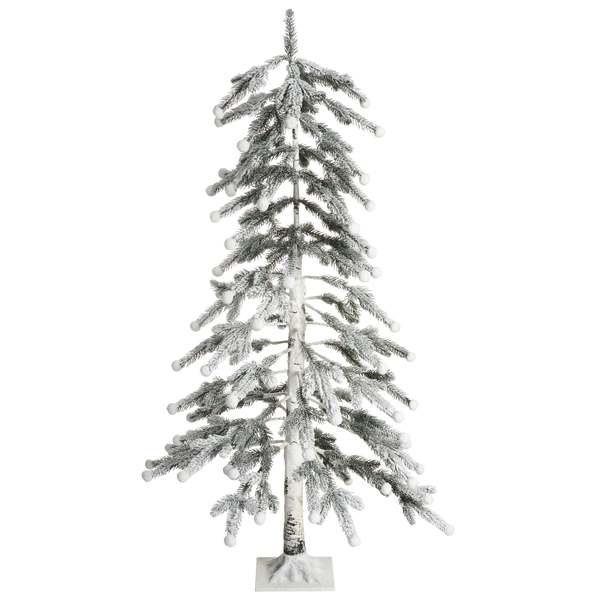 Schnee bedeckter künstlicher Weihnachtsbaum mit Schneebällen