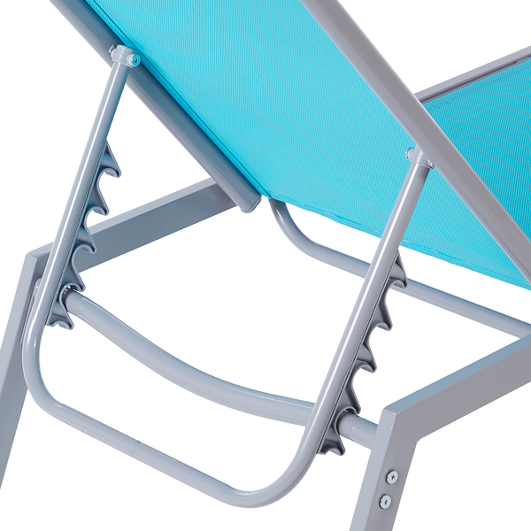 Detailansicht einer Gartenliege mit verstellbarer Rückenlehne.