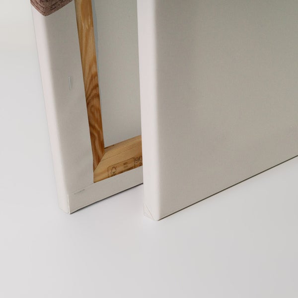 Zwei Keilrahmen mit Holzrahmen und Leinwand