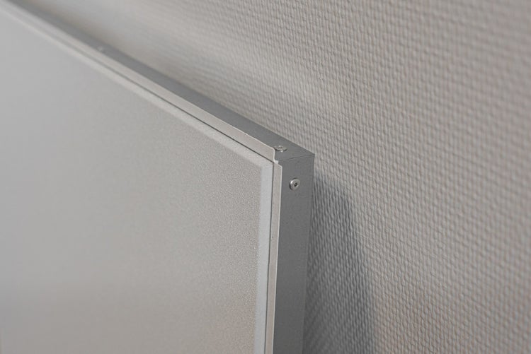 Infrarotpanel Quality Heating Ecosun VT 59x59cm 300 Watt Metall weiÃŸ RAL9016 grobe Struktur inkl. Anschlusskabel, Halterung & 5 Jahre Garantie