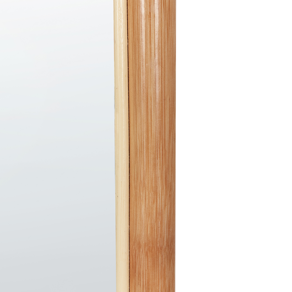 Stehspiegel mit Holzrahmen und Rattan