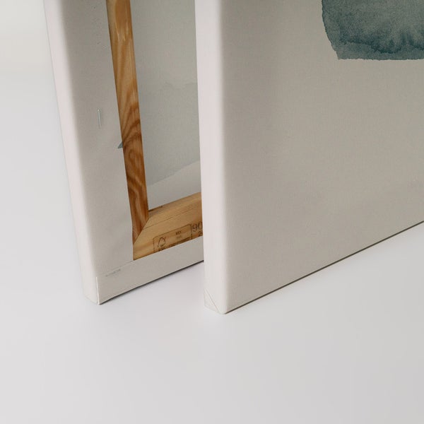 Detailansicht von zwei Leinwandbildern mit Holzrahmen