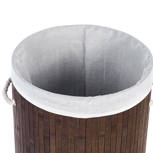 Sechs Pflastersteine aus Natursandstein, übereinander gestapelt in zwei Reihen, mit einer rauen, strukturierten Oberfläche.