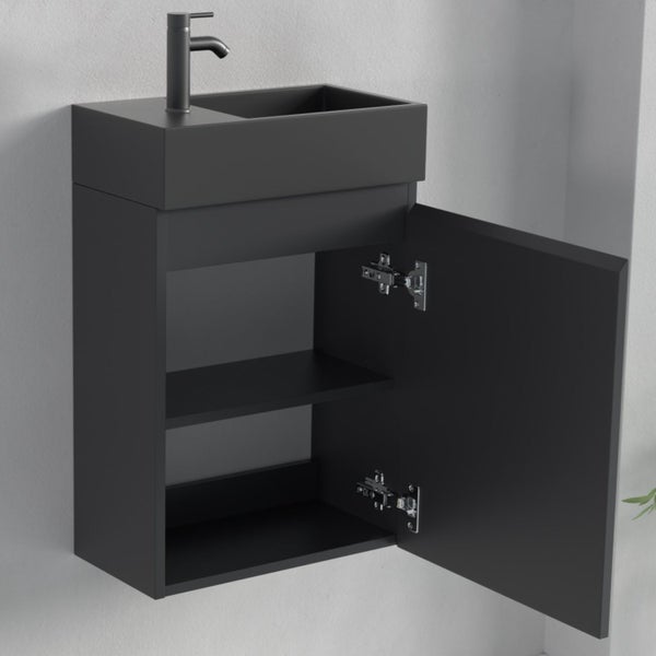 Hängender Waschbeckenunterschrank mit offenem Fach, Becken und Armatur für ein modernes Badezimmer.
