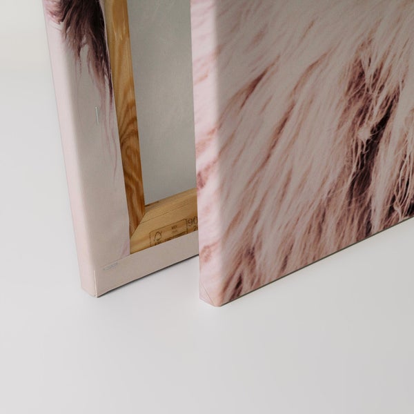 Detailansicht einer Leinwand mit einem Holzrahmen