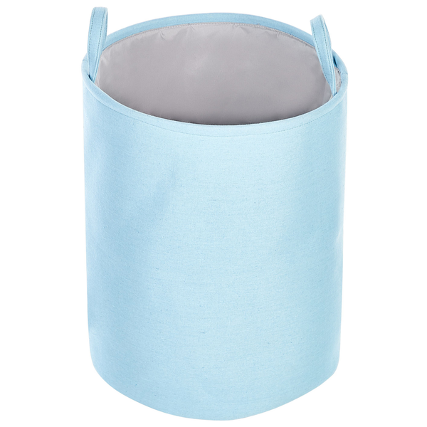 Zylindrischer Wäschekorb aus hellblauem Stoff mit zwei Tragegriffen und grauem Innenfutter.
