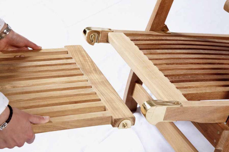 Liegestuhl Holz Teak Deckchair Gartenliege Sonnenliege mit Armlehnen Rollen klappbar premium