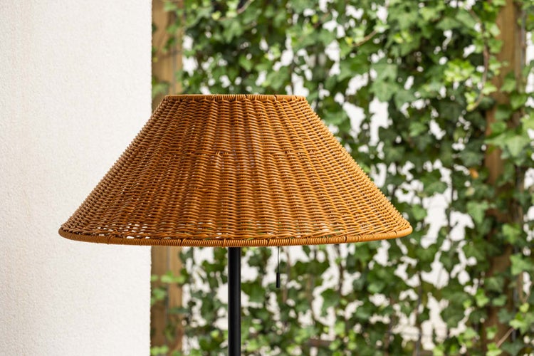 Mabis Stehleuchte LED für den Außenbereich 60x150x60cm braun. 60 X 60 X 150 cm