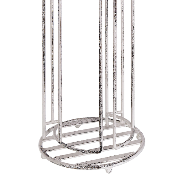 Gartensitzgruppe mit Ausziehtisch und acht Stühlen auf einer Terrasse